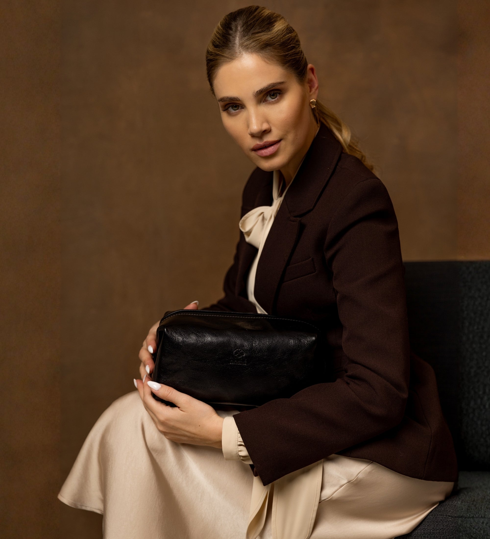 Leather Toiletry Bag for Women - Four Past Midnight