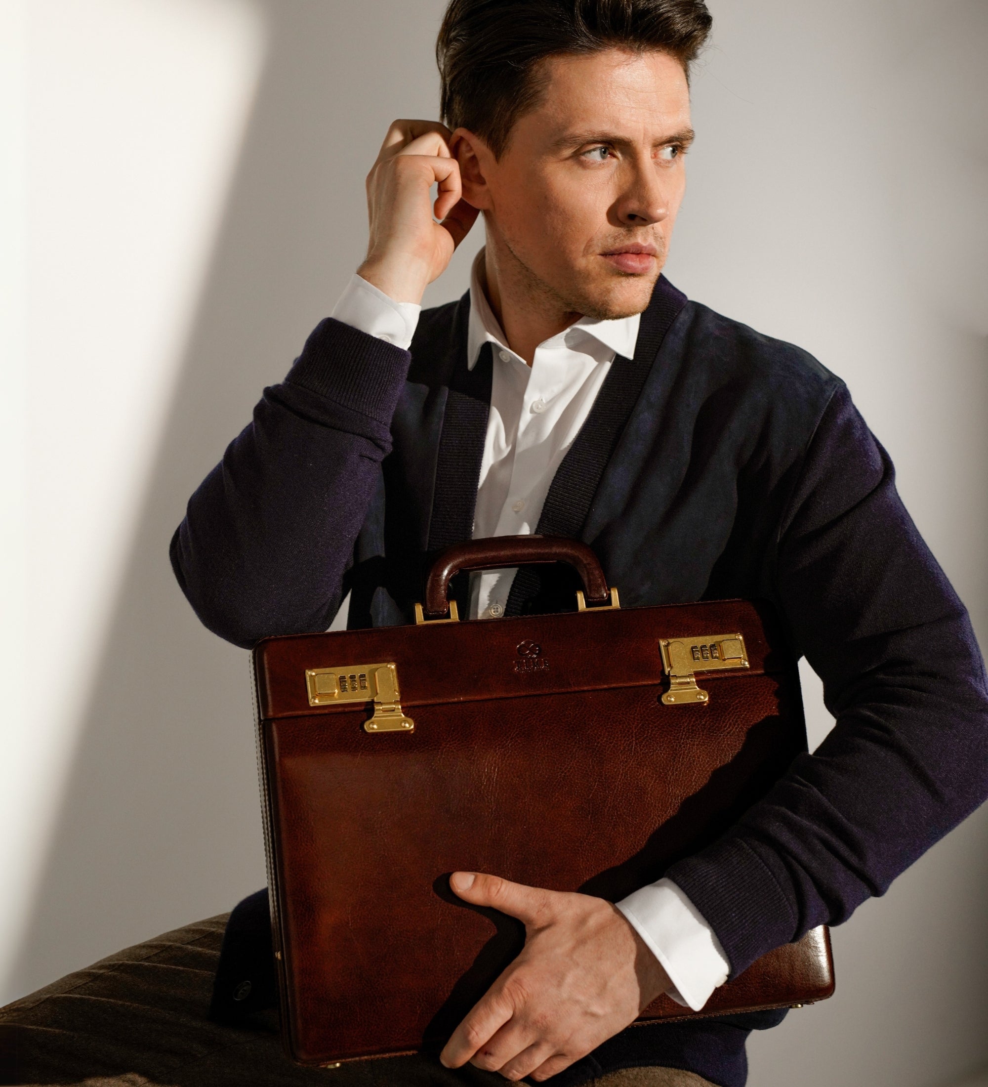 Leather Attaché Case Briefcase - Vendetta