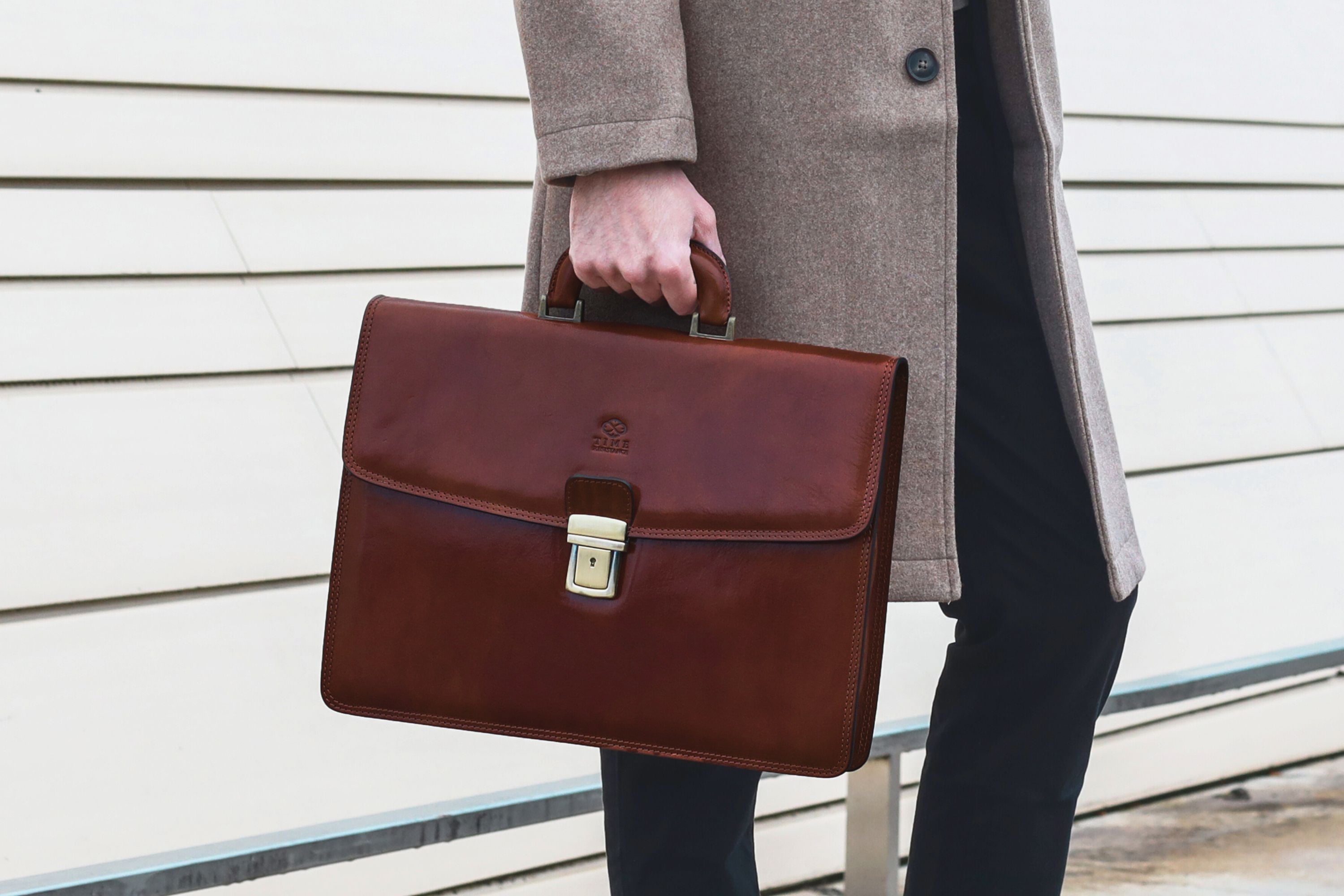 Behind the Scenes: Crafting Quality Leather Briefcases – au ...