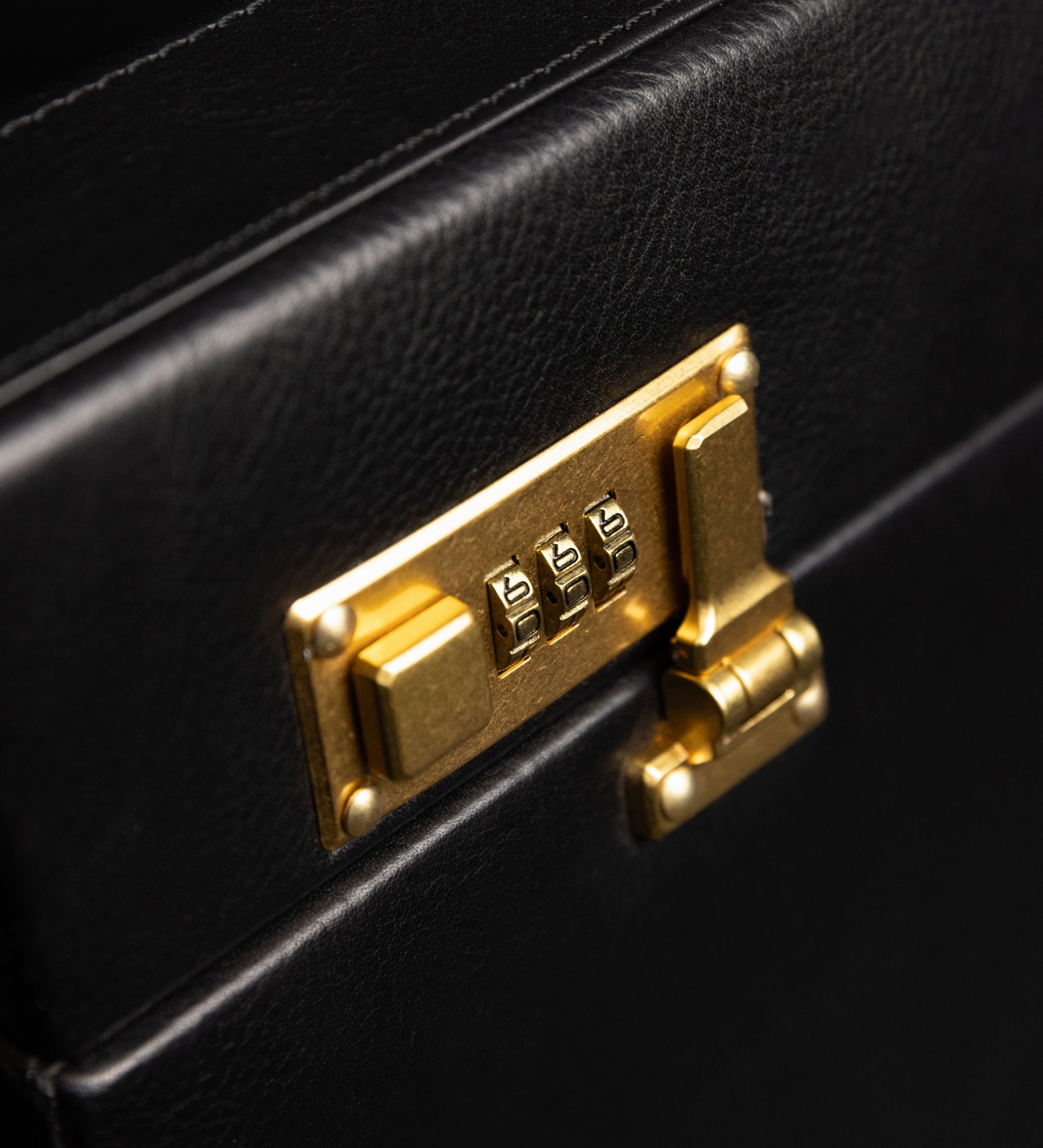 Leather Attaché Case Briefcase - Vendetta